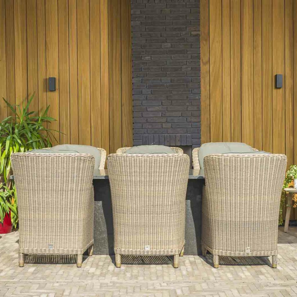 4 Seasons Outdoor Brighton GartenmöbelSet Pure mit VikingTisch * SALE