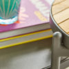 SUNS Avero Lounge Set Tisch Ø 58 cm Teakholz Blatt Detail