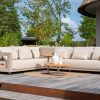 4 Seasons Outdoor Metropolitan Lounge-Ecksofa latte mit Volta-Tischen