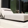 Flow Lio Daybed Graumel chalk mit schwarzem Aluminiumrahmen