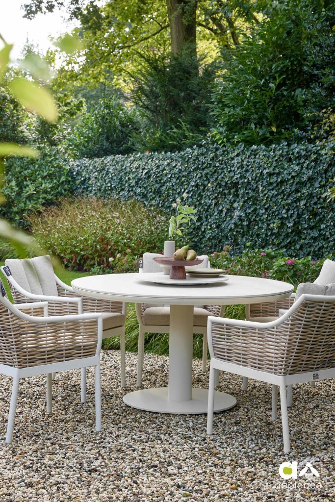 Apple Bee Milou dining set Golden sand met Milou tafel met teak blad 240 x 100 cm - detail