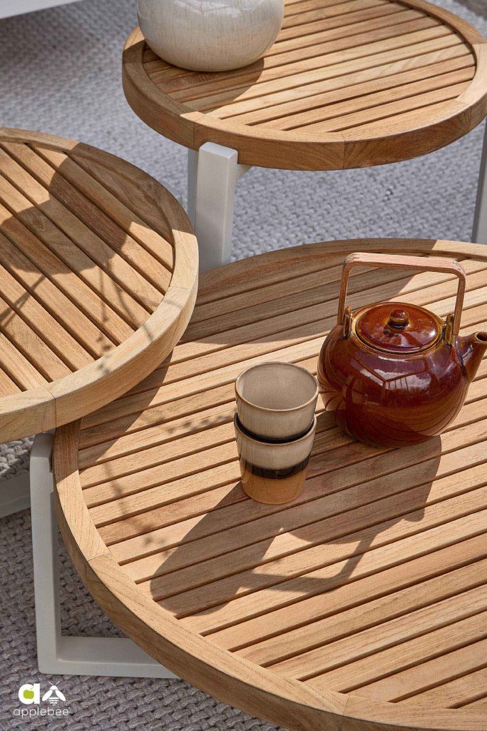 Apple Bee Monaco Loungetische Oyster mit runden Teakholzplatten Ø 75 Ø 60 und Ø 45 cm - Detail
