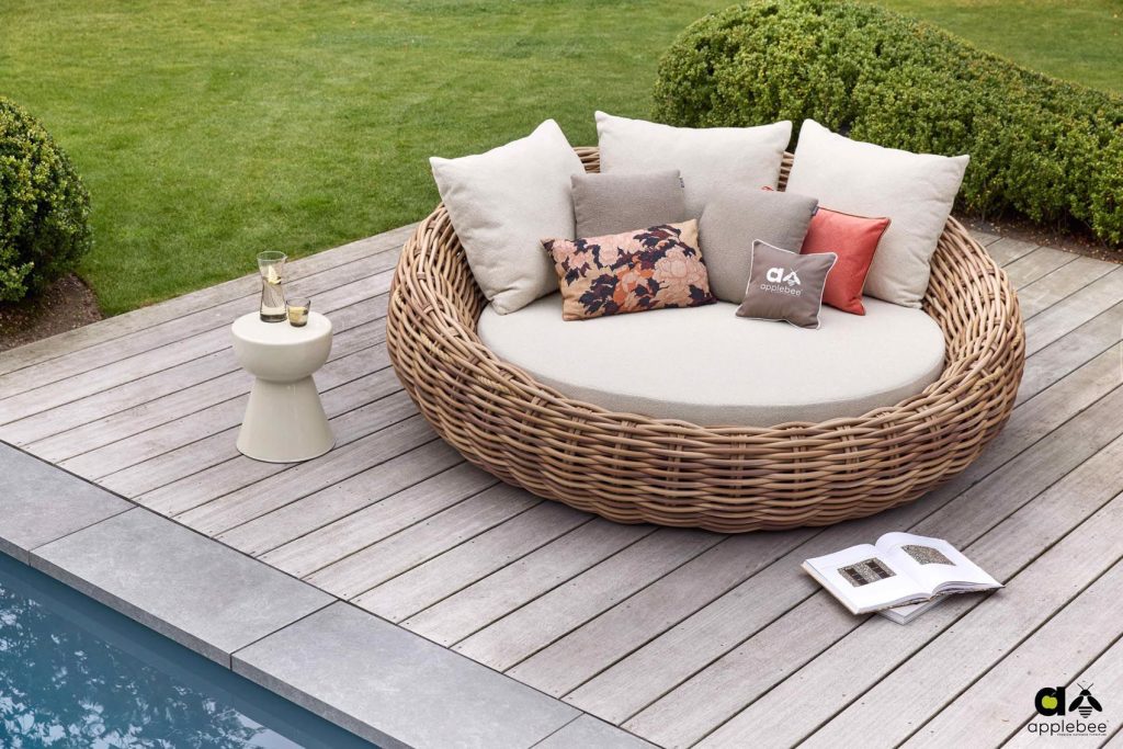 Apple Bee Cocoon Lounge-Bett Bouclé