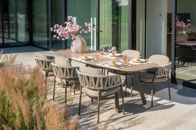 Taste by 4 seasons Calma Gartenmöbel-Set terre mit Manolo Tisch 240 cm