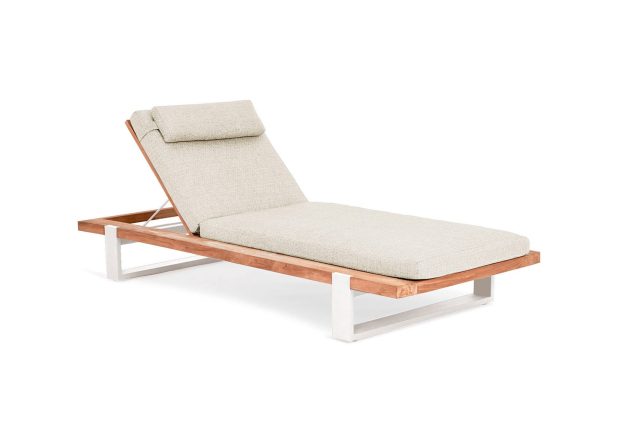 Suns Nardo Teakholzliege mit Camel sand Kissen * Sale *