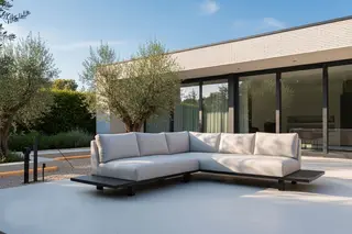 loungeset voor in de tuin